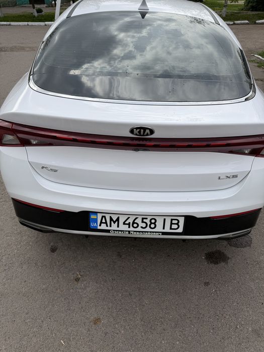 Продам автомобіль кіа к5