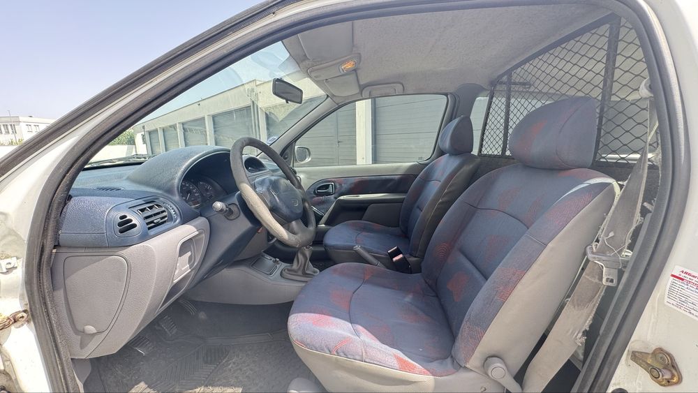 Renault Clio 1.9D 08/2000