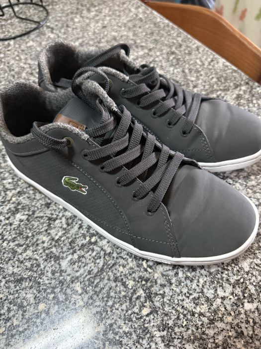 Sapatilhas lacoste como novas!