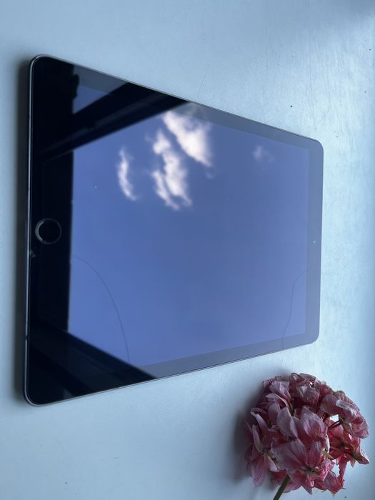 iPad air 64Gb LTE