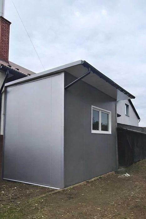 Konstrukcje z płyt warstwowych/Garaże/ magazyny/ dobudówki itp