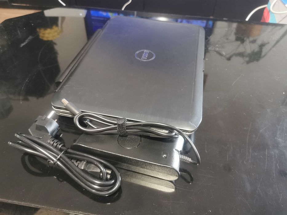 Portátil DELL core i5 8GB SSD Windows 11