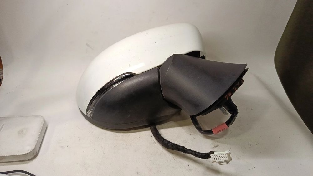 Retrovisor / espelho direito NISSAN Micra V (K14)