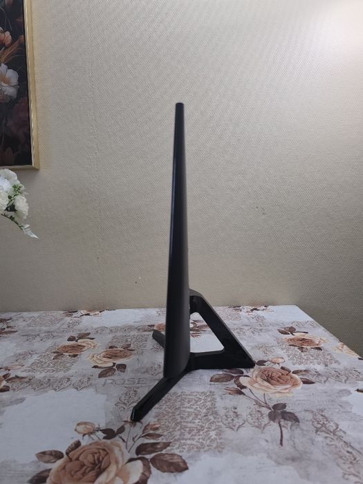 Monitor Samsung 24" Full HD IPS/LED FreeSync HDMI