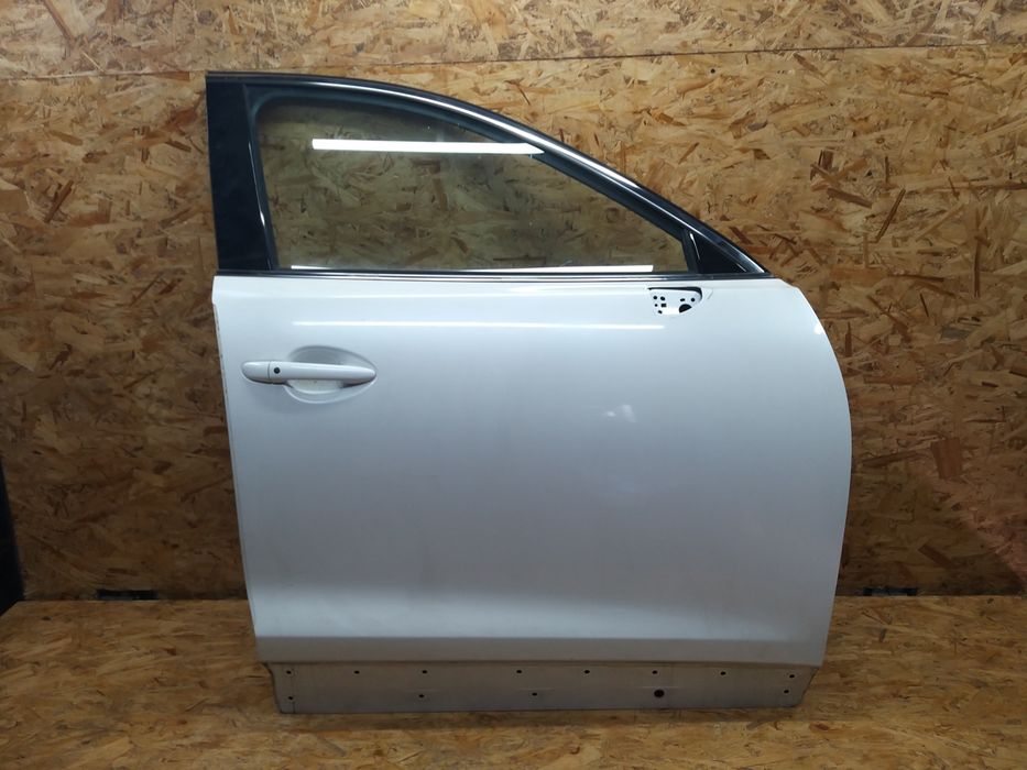 Двері передні праві на Mazda CX-9 2016-2020 Оригінал