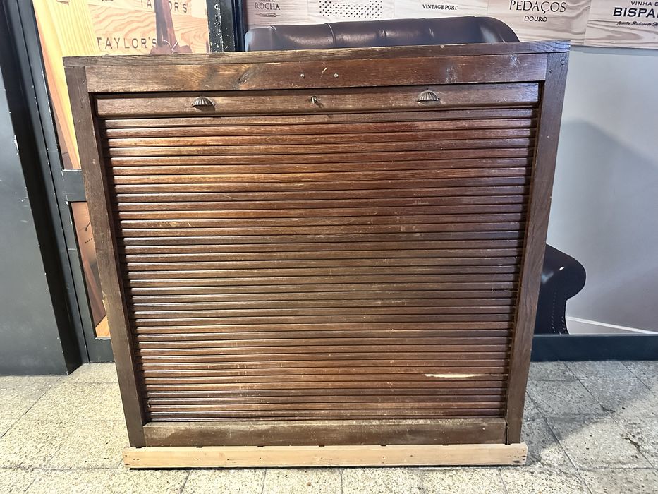 Estante de escritório dos anos 60!