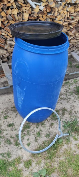 Бочка пластикова 180 л