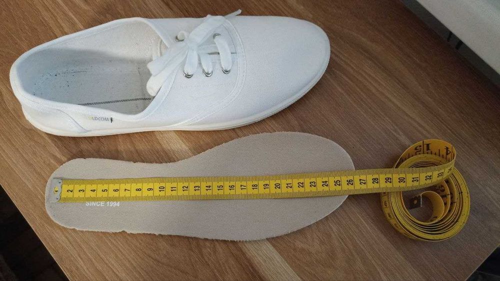 Продам нові жіночі кеди низькі OLDCOM Oxford, 41 р., 26 см, білі.
