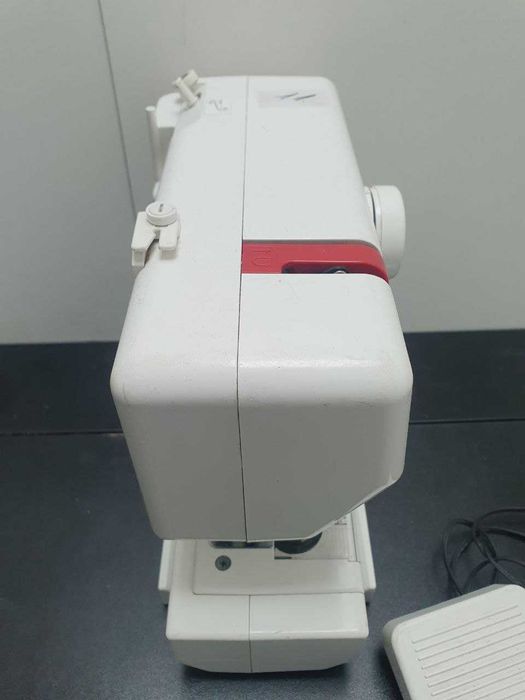 Швейна машинка Janome Sew Mini 525