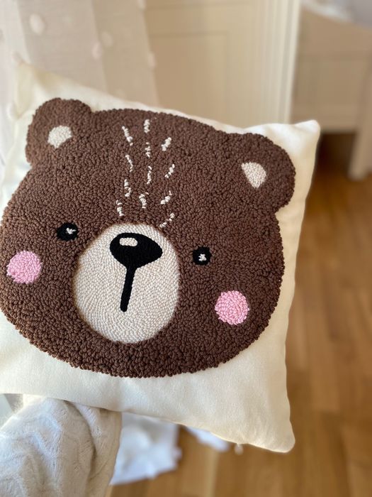 Poszewka poduszka dziecięca miś rękodzieło handmade