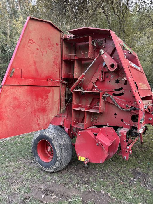 Enfardadeira de rolos