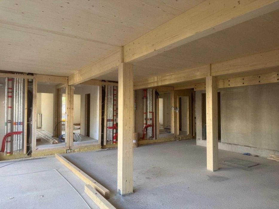 Brygady Dekarzy / Cieśli Konstrukcyjnych – Niemcy | B2B | 33–36 € netto/h