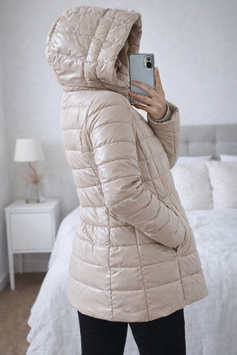 Kurtka zimowa beżowa błyszcząca pikowana ocieplana Mohito rozm 34 36 X