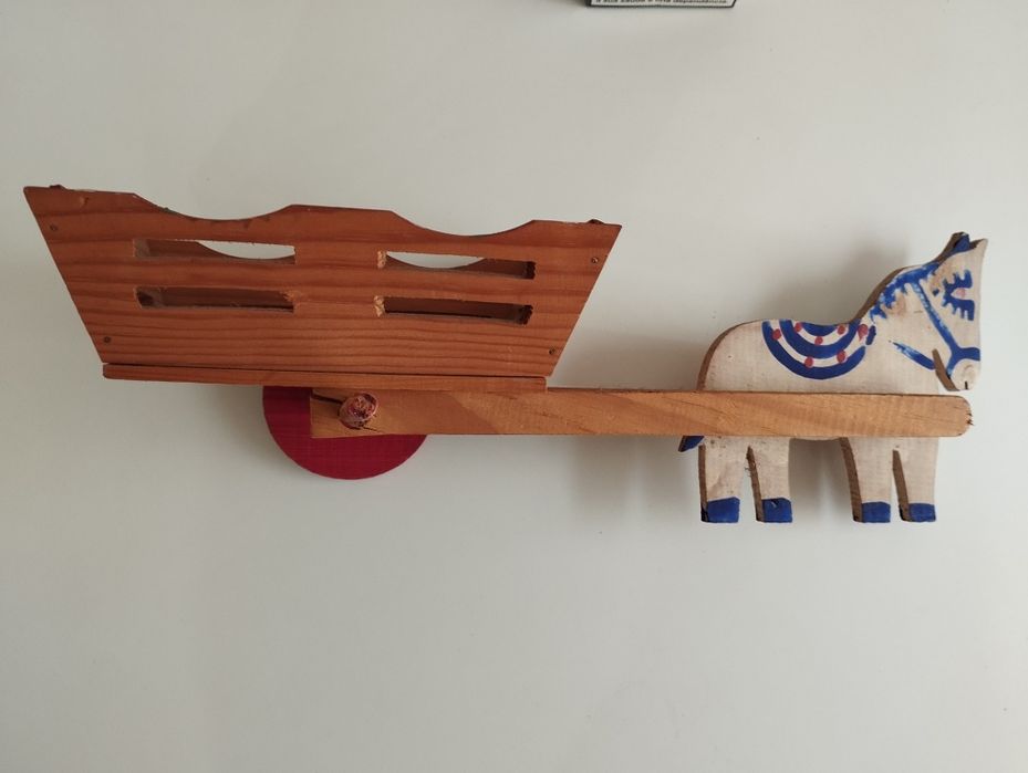 Brinquedo artesanal Carroça