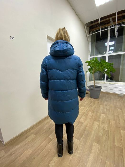 Продам лёгкий тёплый пуховик