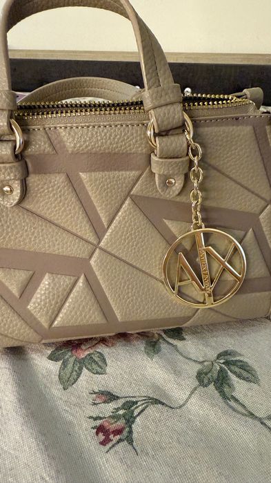 Сумочка Armani.!