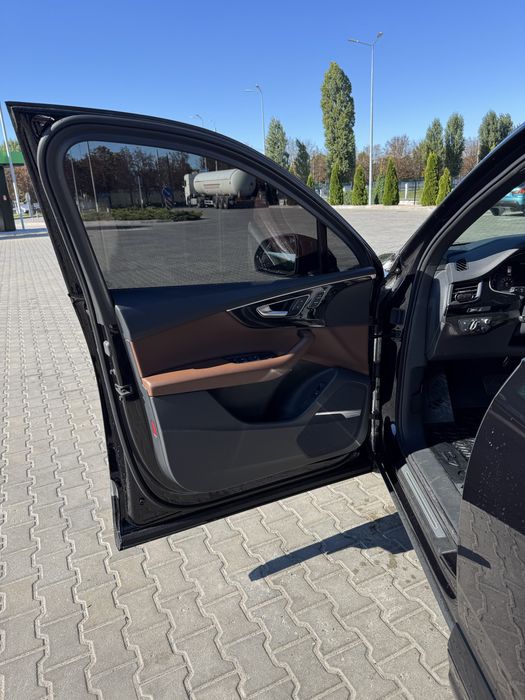 Audi Q7 4M 2017 Prestige Full Led Matrix
