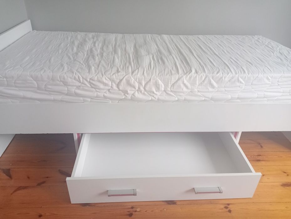Łóżko z pojemnikiem 90x200
