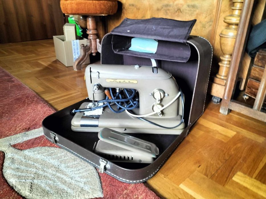 Maszyna do szycia tuła