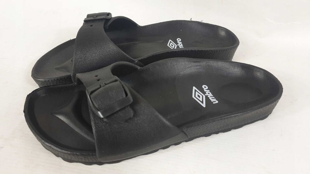 Umbro klapki basenowe rozmiar 40