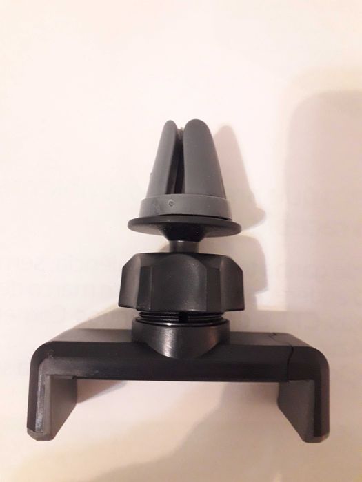 Varios suportes para smartphone no carro desde 3€