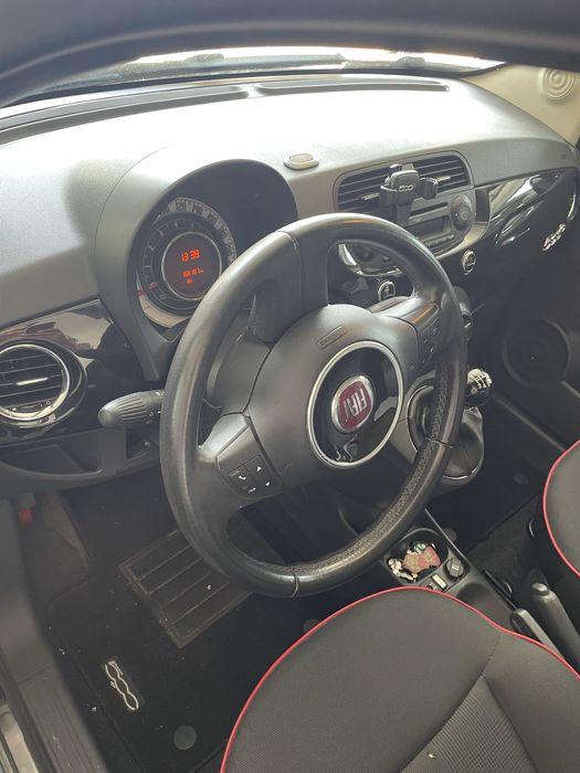 Fiat 500 cabrio preto