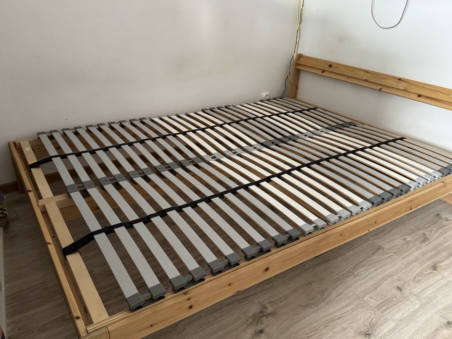 Drewniane łóżko IKEA 140×200 + 2 stelaże IKEA