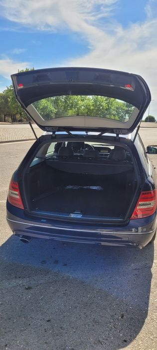 Mercedes c220 - Avantgarde BE - 2011