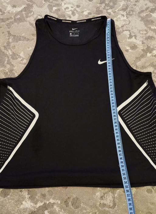 Майка Nike dri fit размер L.