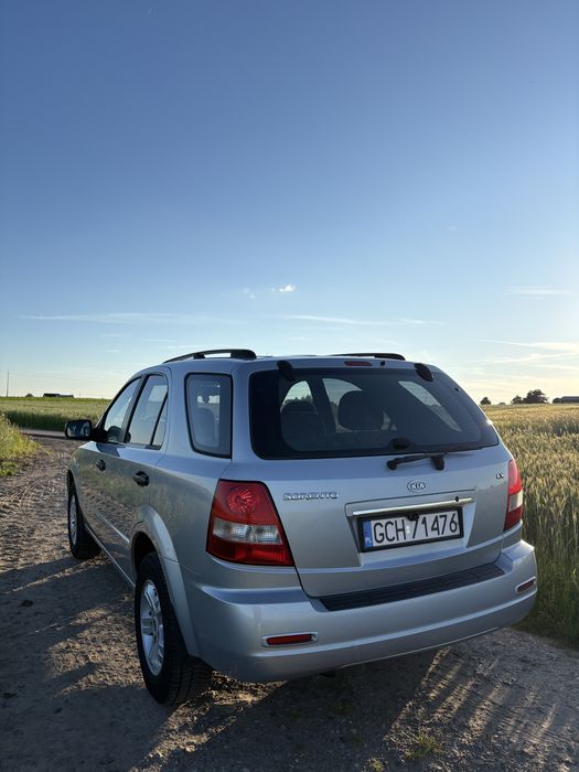 Kia sorento.