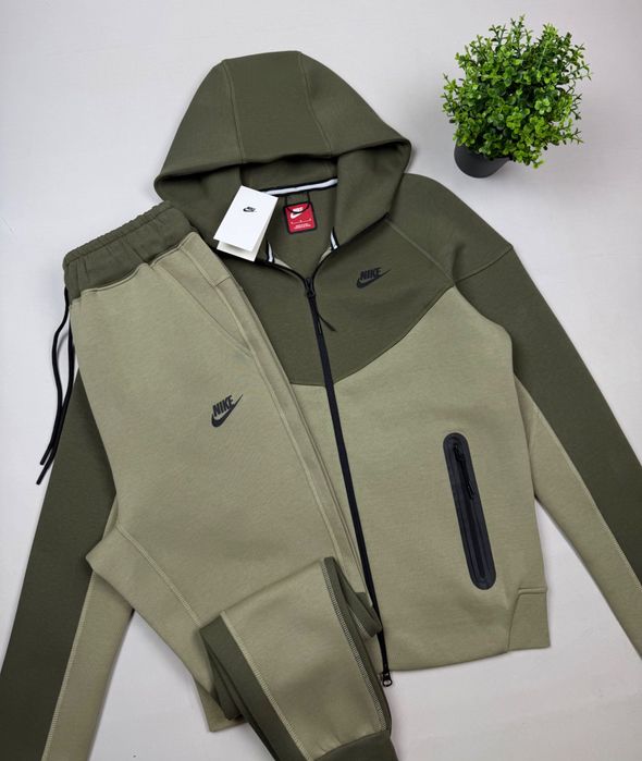 Костюм Nike tech fleece комплект найк теч флис