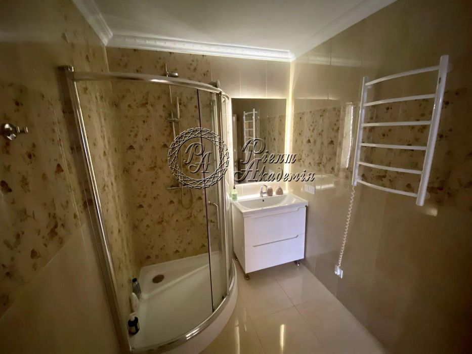 Сдам дом Київ, 182-а Садова вул.