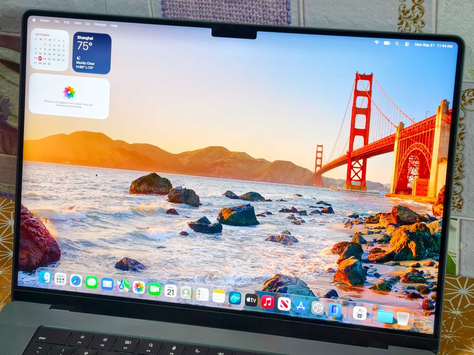 MacBook Pro 16" — M1 Pro 16/512 ГБ, Space Gray