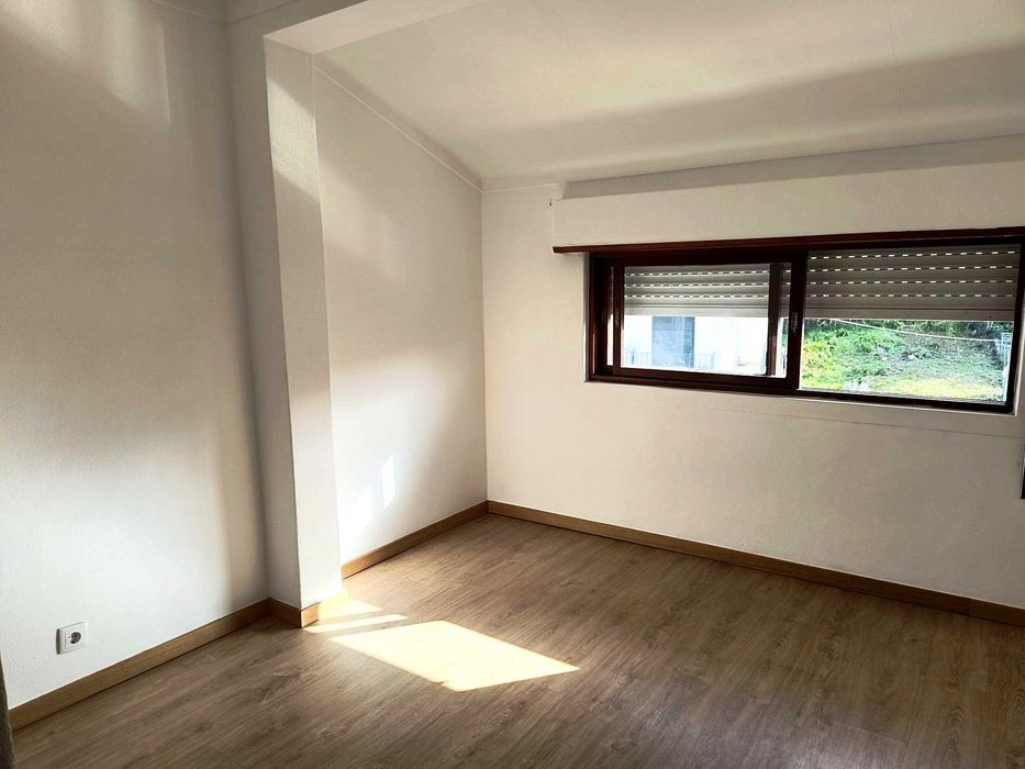 Arrenda-se Apartamento T3 - Coimbra