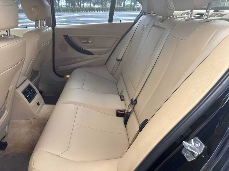 BMW 3 Series 328i      2015