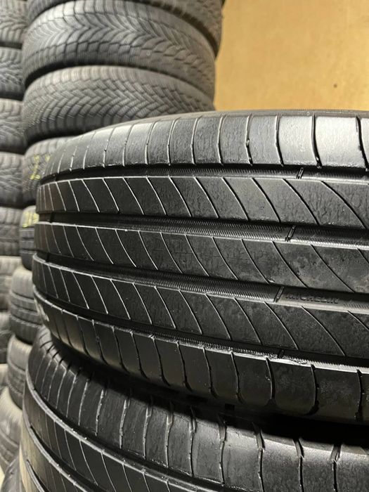 Пара літньої гуми 215/55/17 Michelin