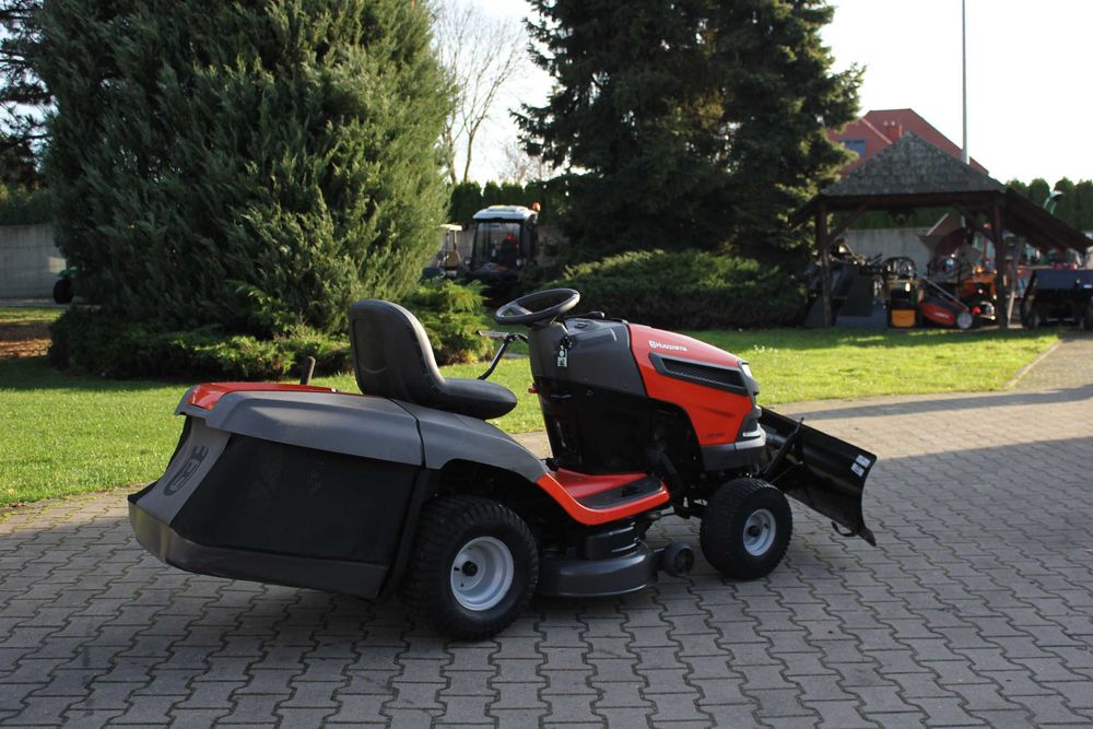 Husqvarna CTH 163 Kawasaki V2 TRAKTOREK Kosiarka plug do sniegu