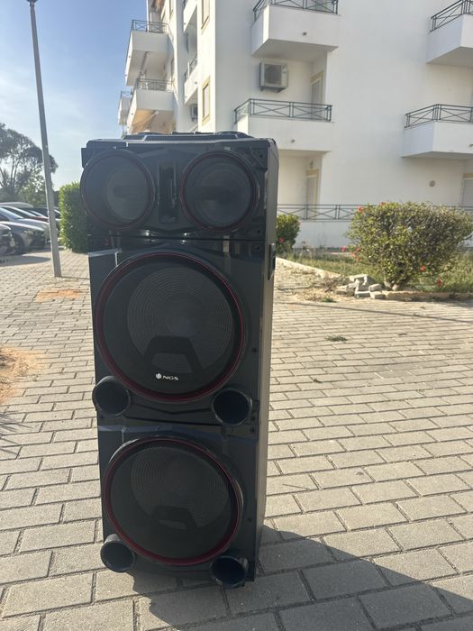 Caixa de som grande potente459277993897502721
