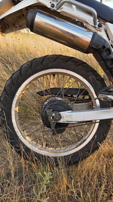 Yamaha XT225 serow
