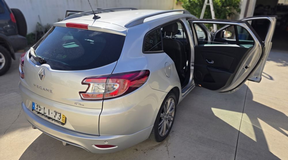 Renault Megane III Sport Tourer 1.5 dCi GT Line (2011) - Histórico na Marca, Impecável! — photo 5
