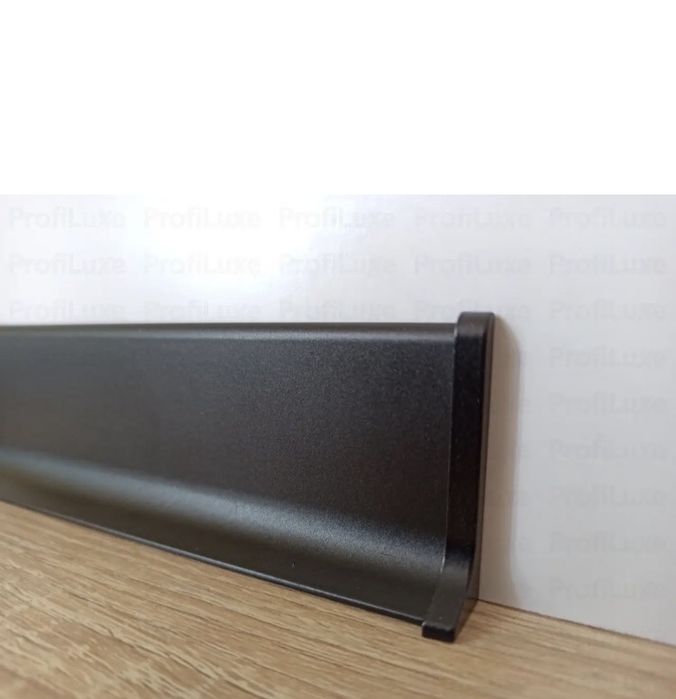 Плинтус алюминиевый 80 накладной SVP-80B (2600 мм), черный