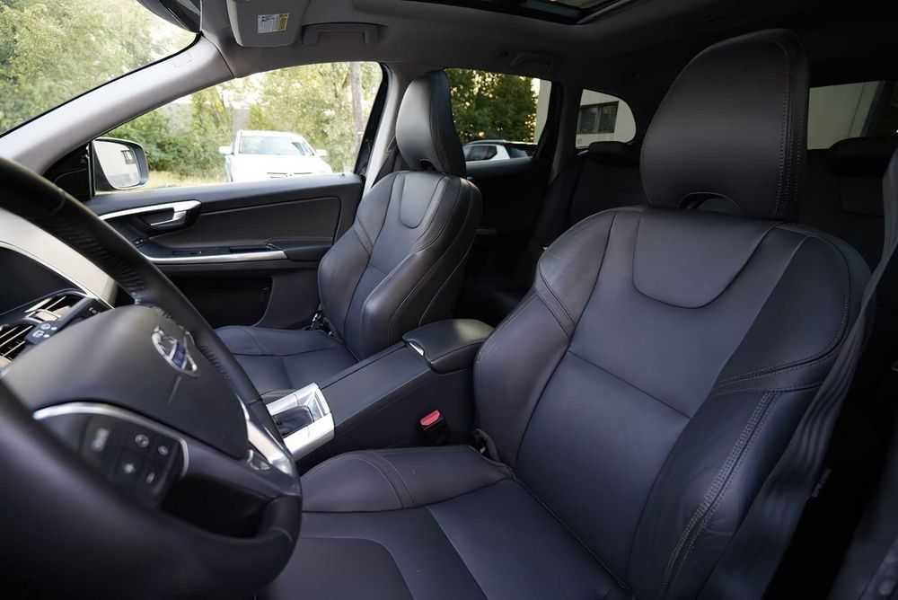 Volvo XC60      2016