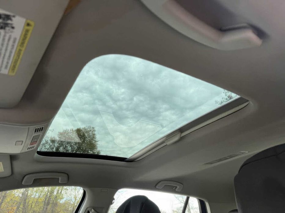 Volkswagen Golf SE 4-Door      2016