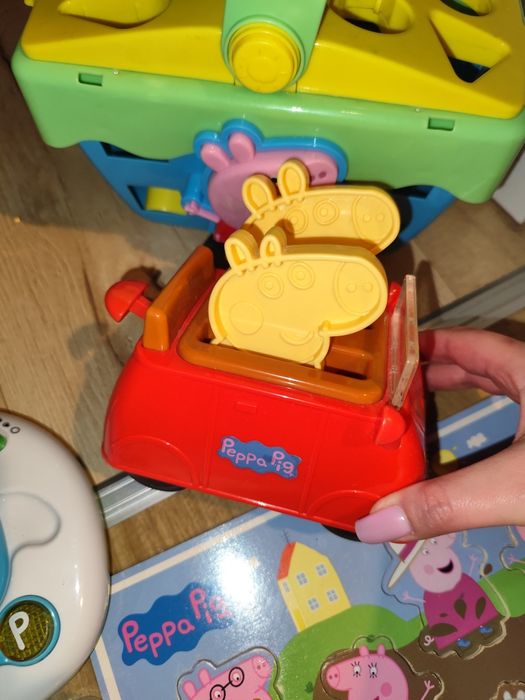 Zestaw zabawek świnka Peppa układanki sorter