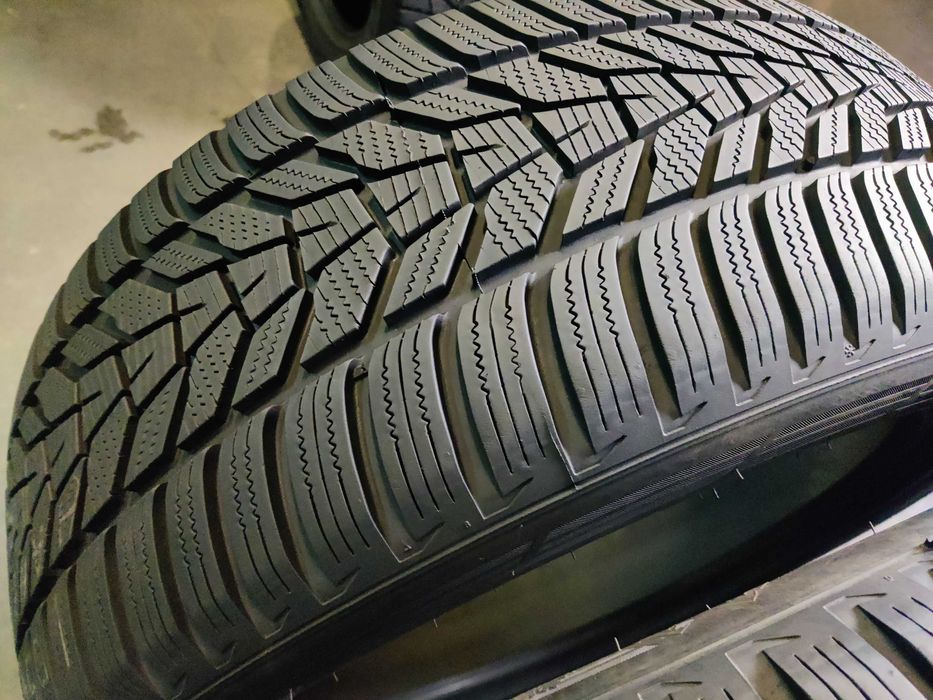 2шт R19 245 50 шини зимові 23р Hankook Winter I*cept Evo 3 X