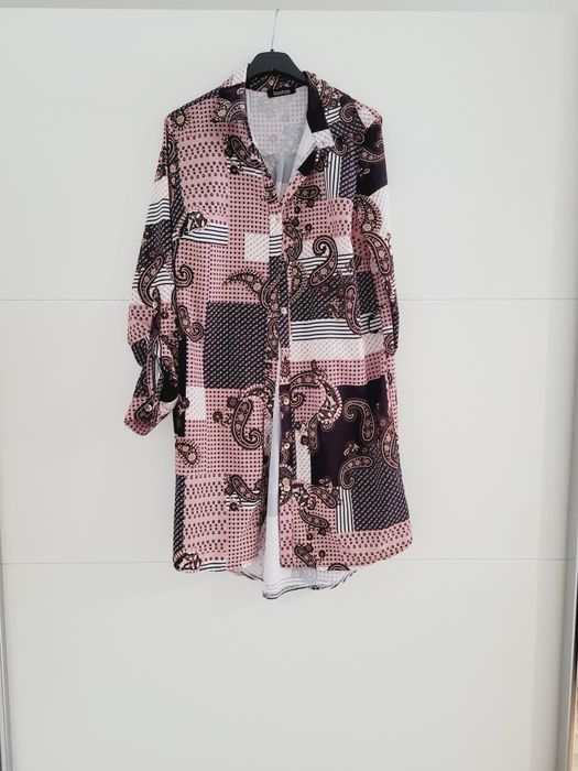 Koszulowa tunika we wzory, oversize, uniwersalna, produkt Włoski