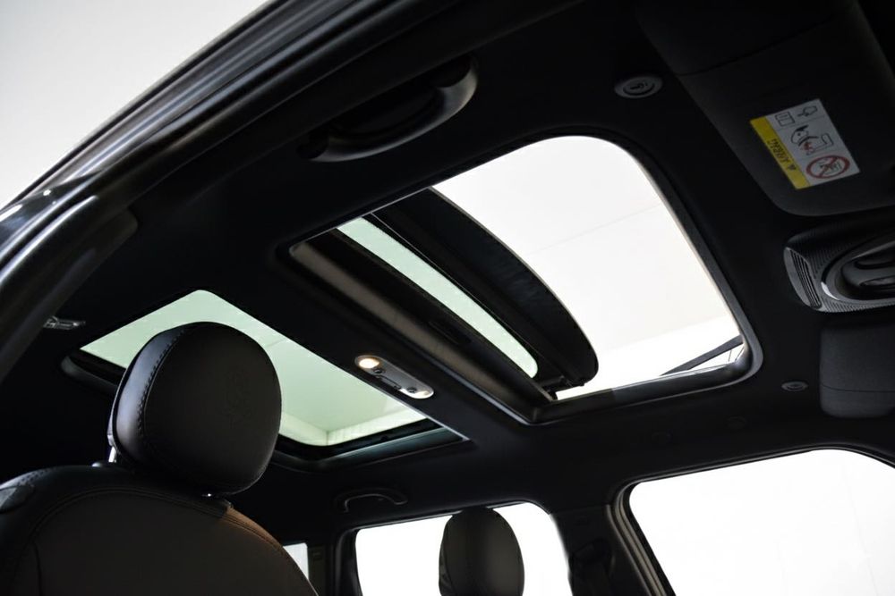Mini Clubman Cooper D 150 cv Automatico com kit John Cooper Works