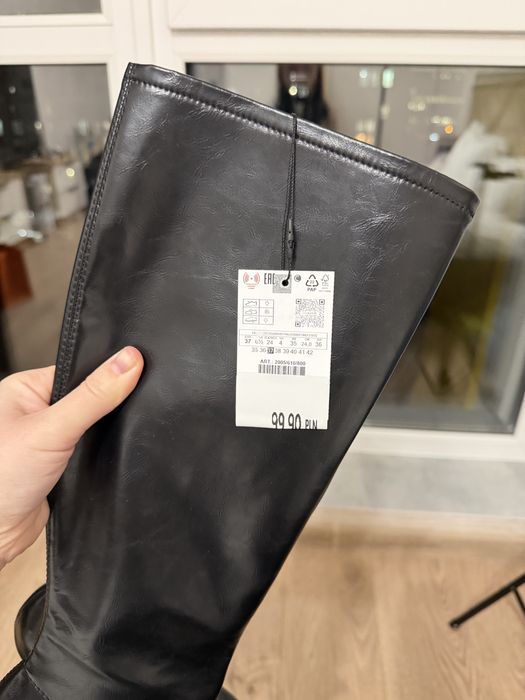 Zara 37 розмір нові чорні чоботи весна осінь