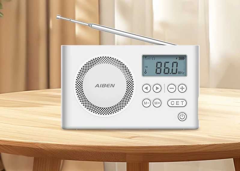 Радіоприймач цифровий FM / LED-дисплей акум. 18650 Type-C годинник