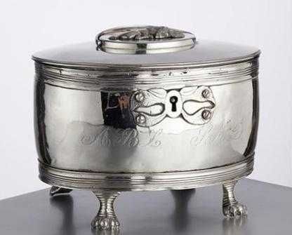 Cukiernica szkrzynkowa srebro 830/1000 z 1824 roku